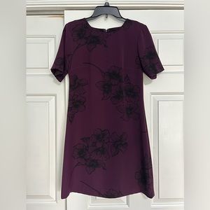 Ann Taylor Factory Women's Dark Purple Floral Straight Dress- Size 4